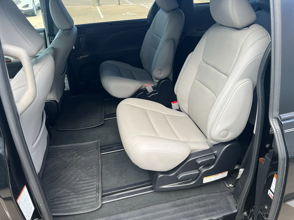 Used 2020 Midnight Black Metallic Toyota Limited Premium image 21