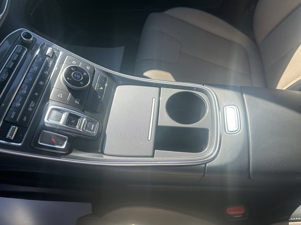Certified Used 2023 Black Hyundai SEL Premium image 28