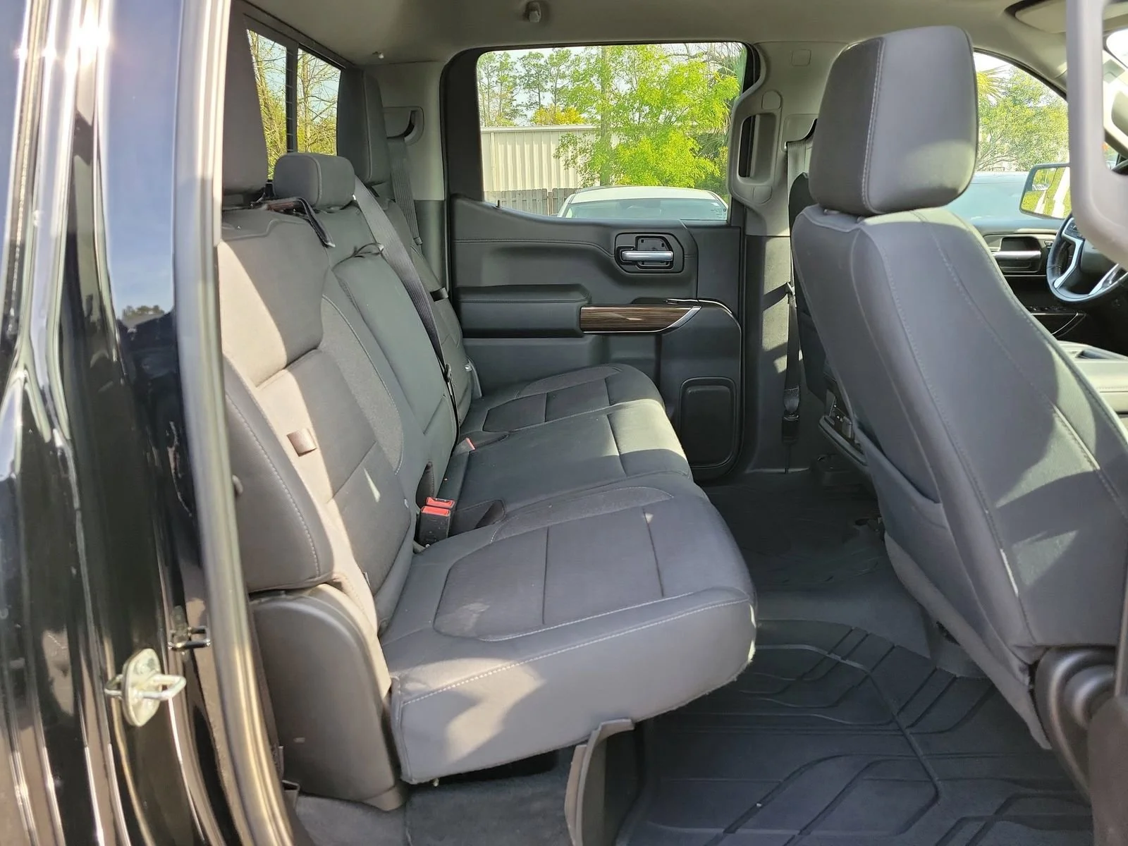 2019 Chevrolet Silverado 1500 RST - Photo 12