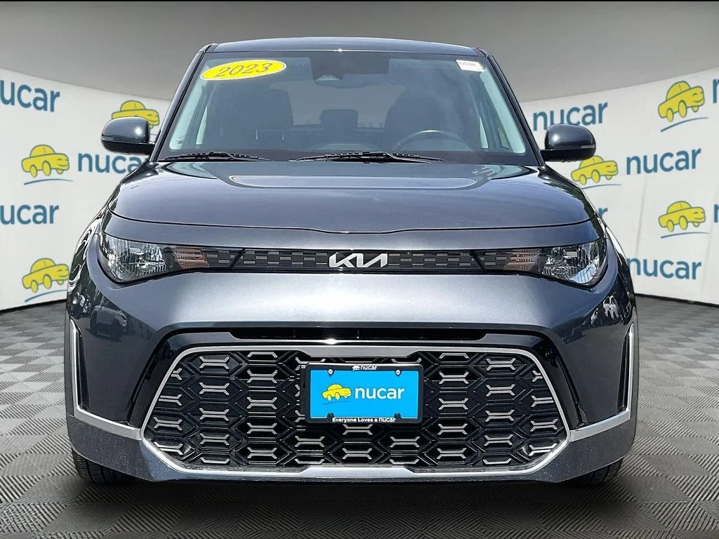 Used 2023 Gravity Gray Kia GT-Line image 2