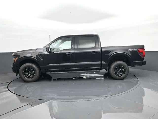 New 2026 Agate Black Metallic Ford XLT image 5