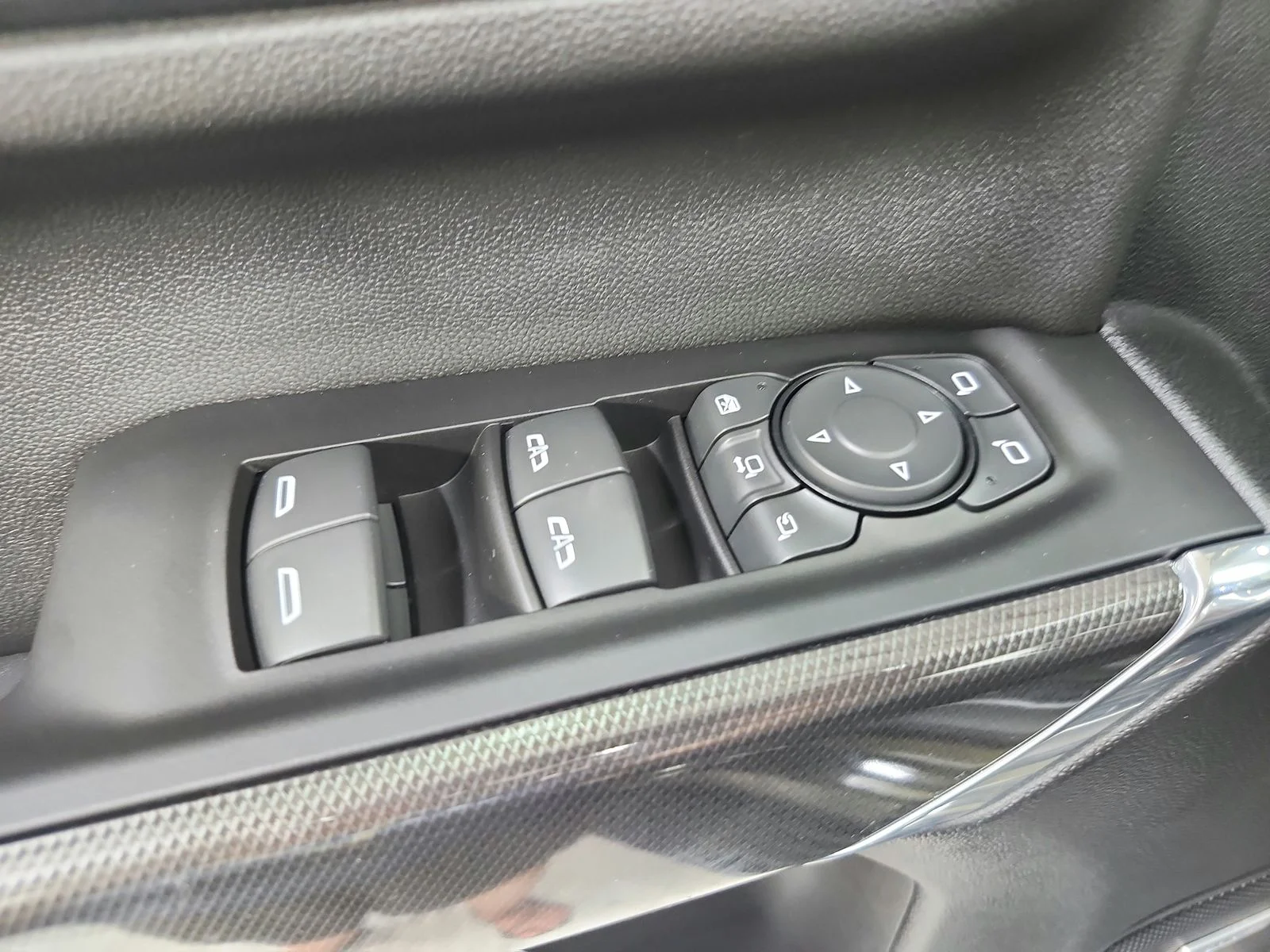 Used 2022  GMC AT4 image 39
