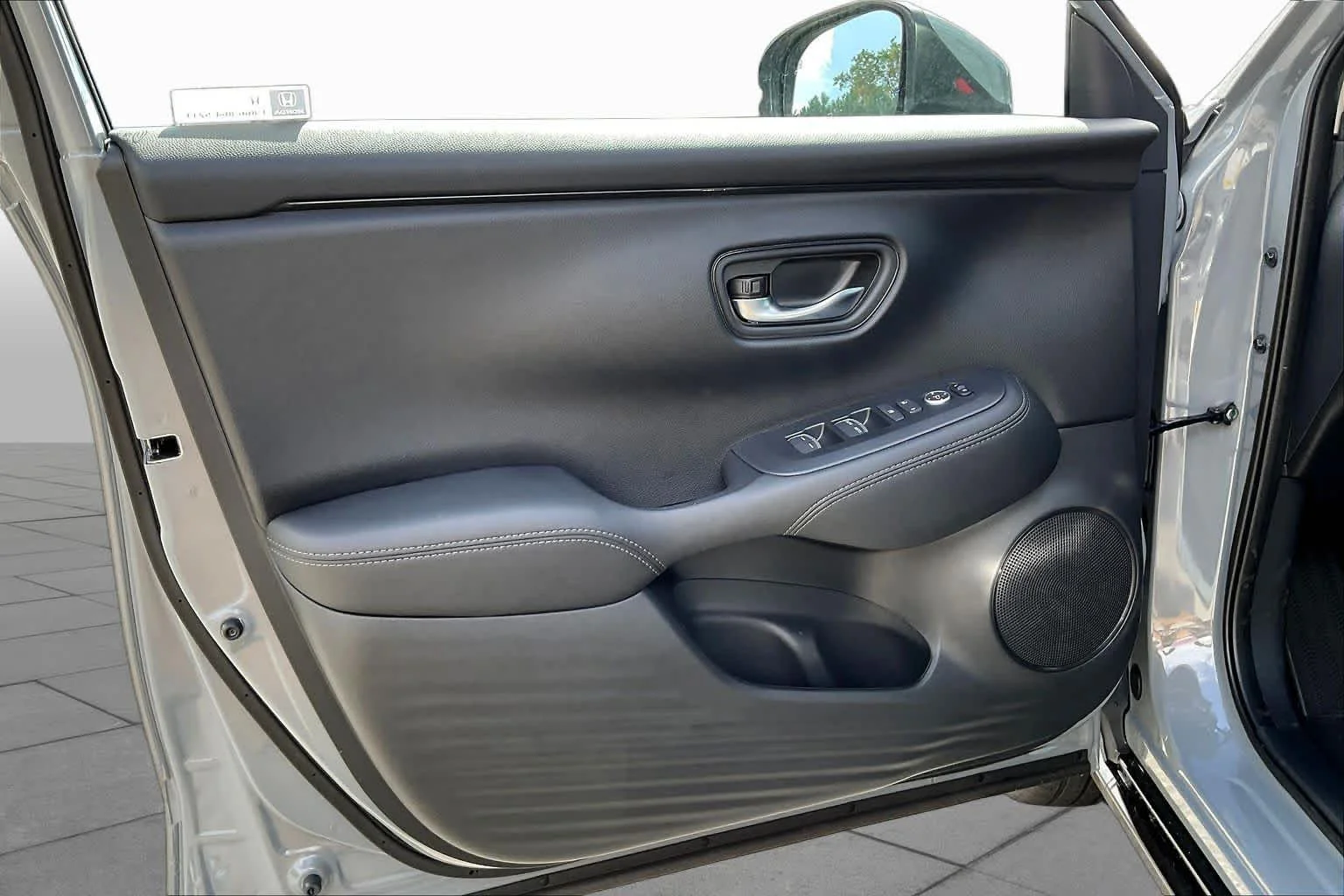 New 2027 Urban Gray Pearl Honda EX-L image 10