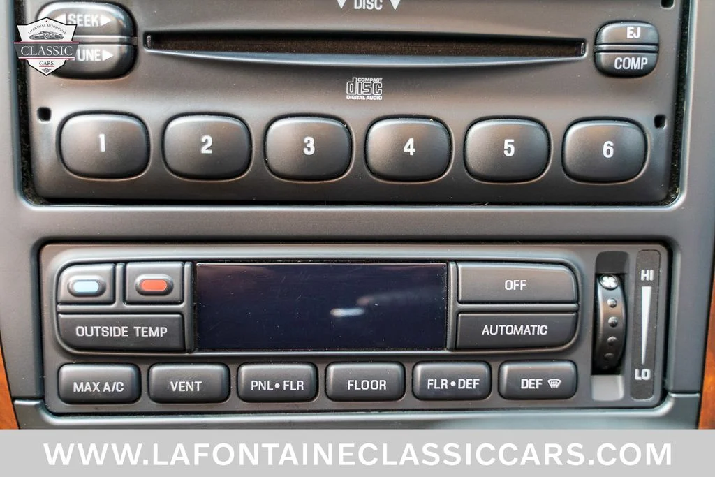 Used 1997  Lincoln LSC image 73