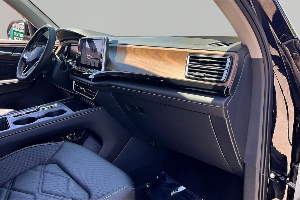 New 2026 Black Volkswagen 2.0T SE image 26