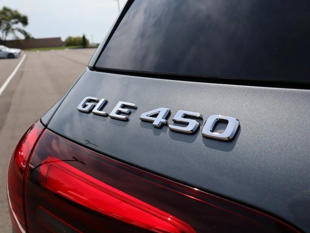 New 2026 Selenite Gray Metallic Mercedes-Benz GLE 450 image 8