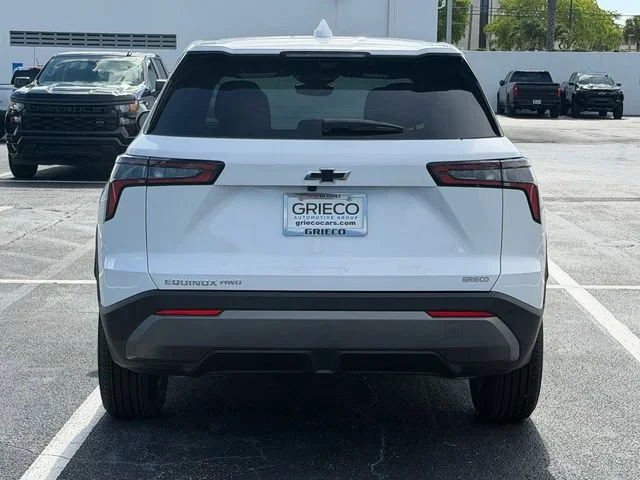 New 2026 Summit White Chevrolet LT image 4
