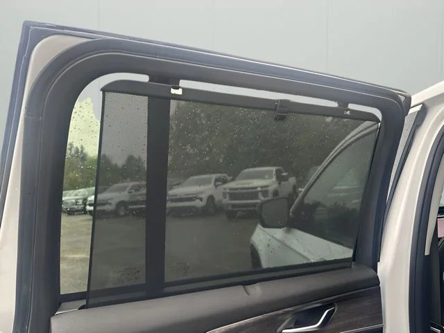 Used 2022 White Jeep 4xe image 27