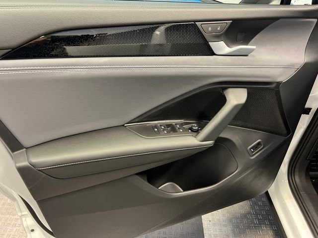 New 2026 White Volkswagen 2.0T SE R-Line Black image 8
