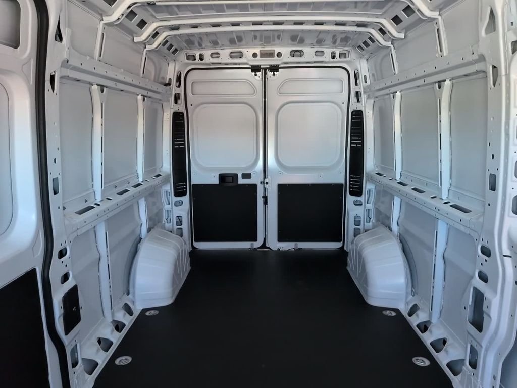 New 2026 Bright White Clear-Coat Exterior Paint RAM  image 25