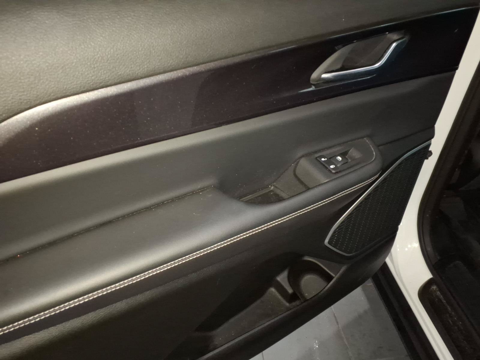 2021 Jeep Grand Cherokee L Altitude - Photo 16