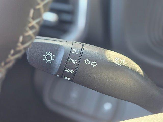 New 2026 Silver Hyundai SEL image 37