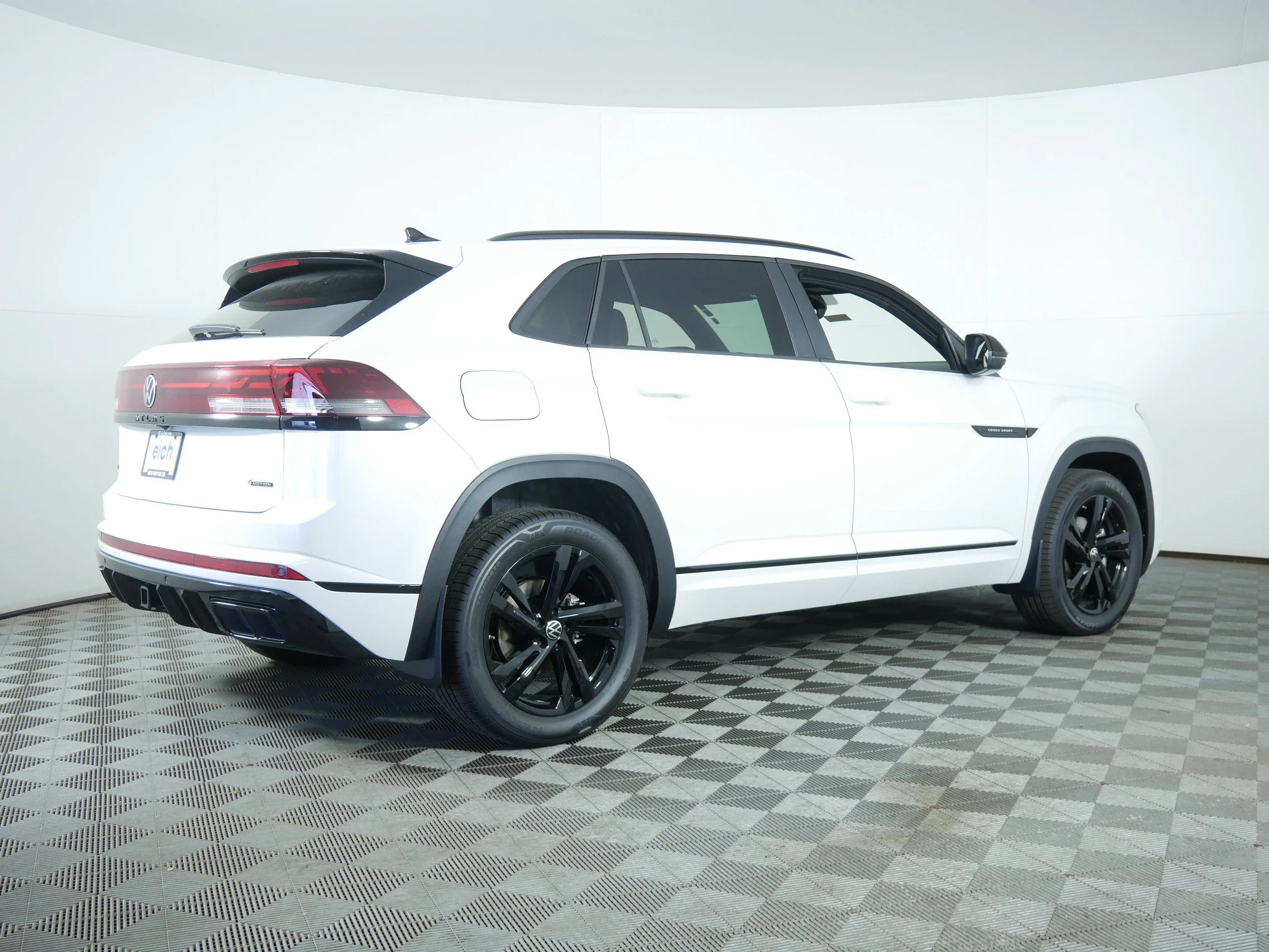 New 2026 Opal White Pearl Volkswagen 2.0T SEL R-Line Black image 7