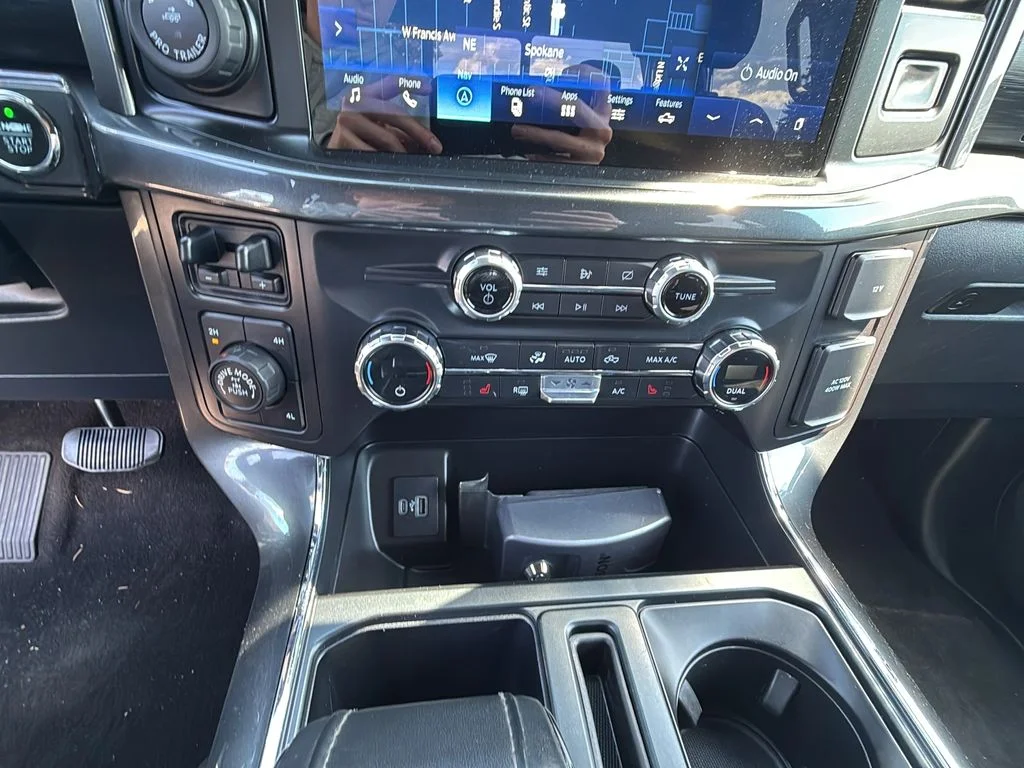 Used 2021 Agate Black Metallic Ford XLT image 20