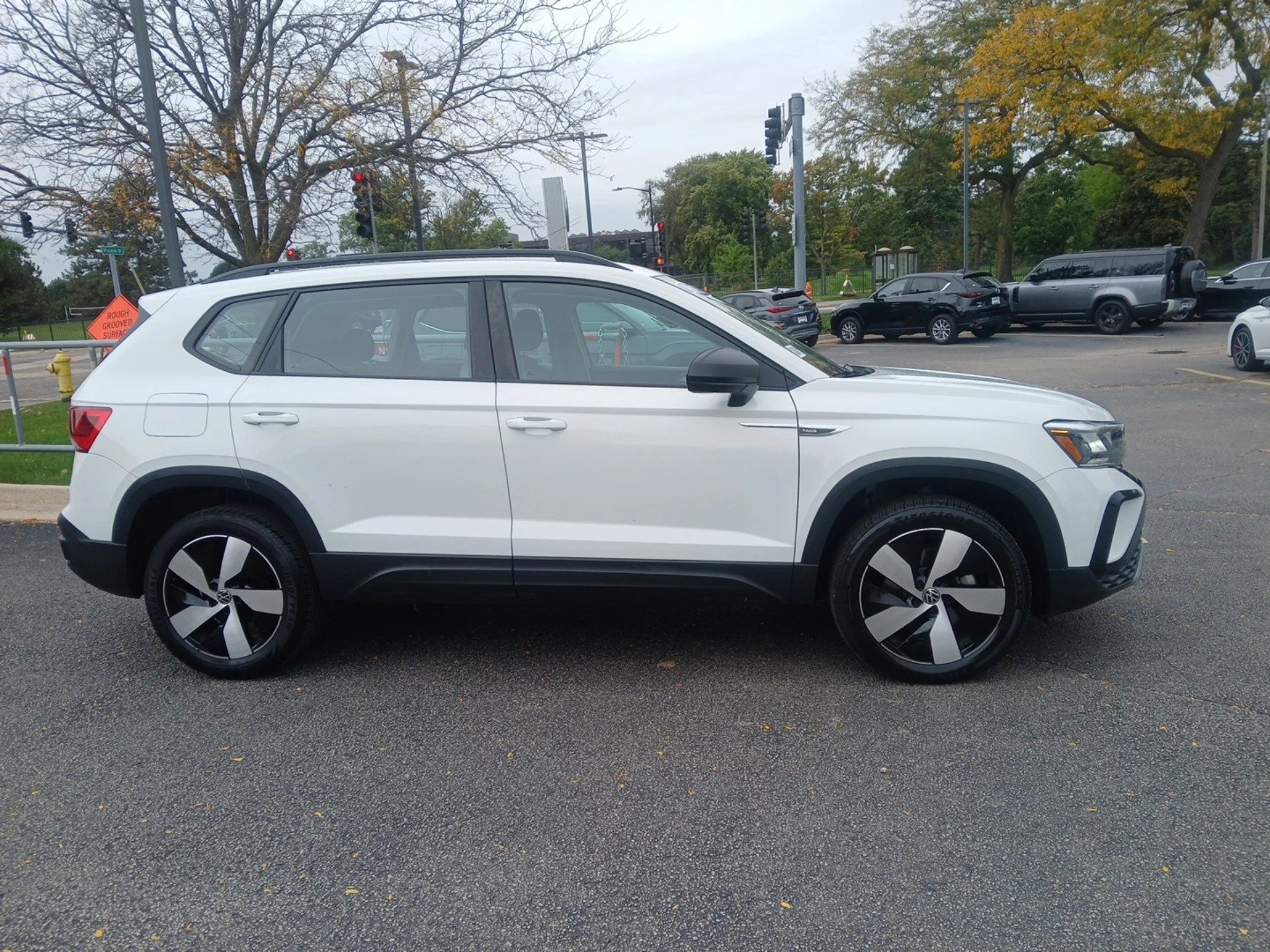 Certified Used 2023  Volkswagen S image 3