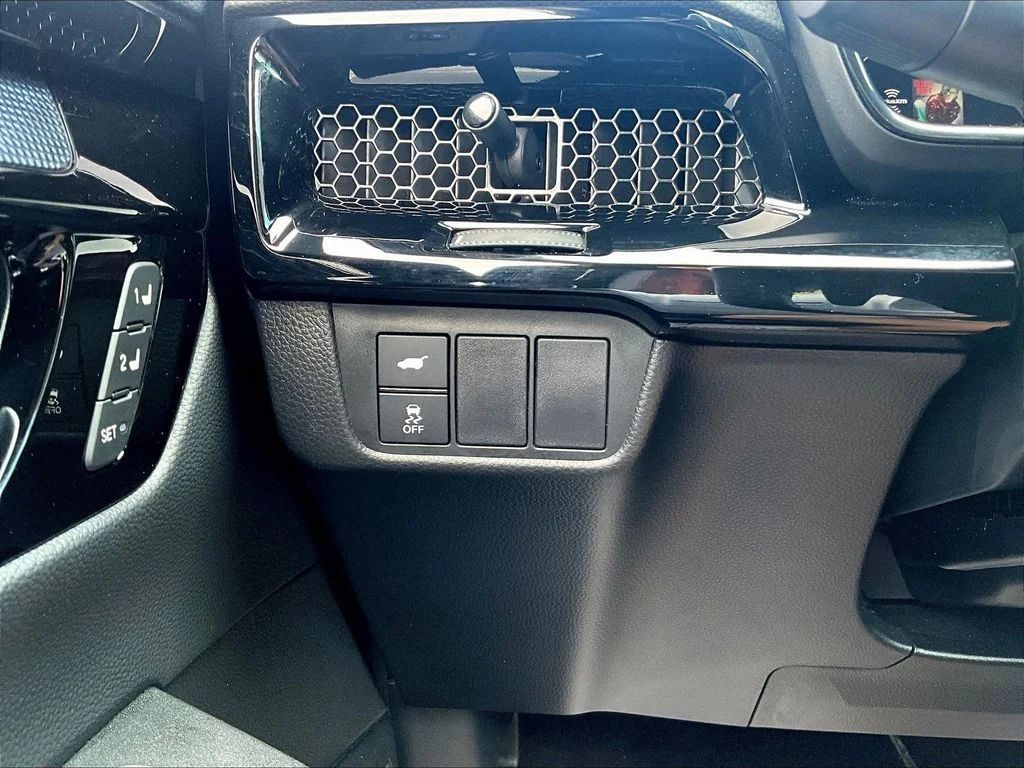 2024 Honda CR-V Sport Touring - Photo 17