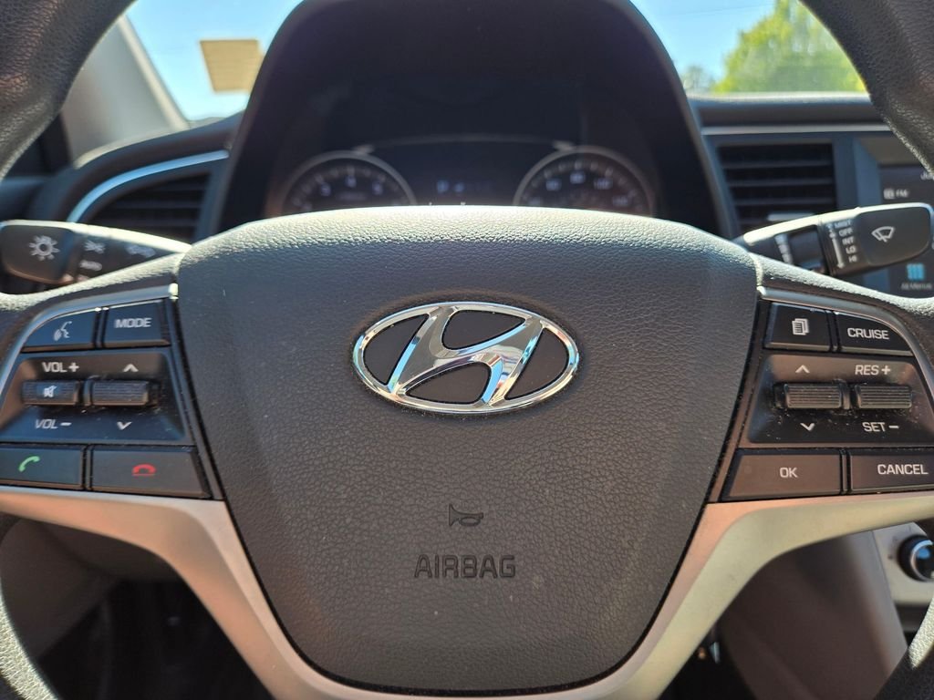 Used 2018 Electric Blue Hyundai SEL image 23