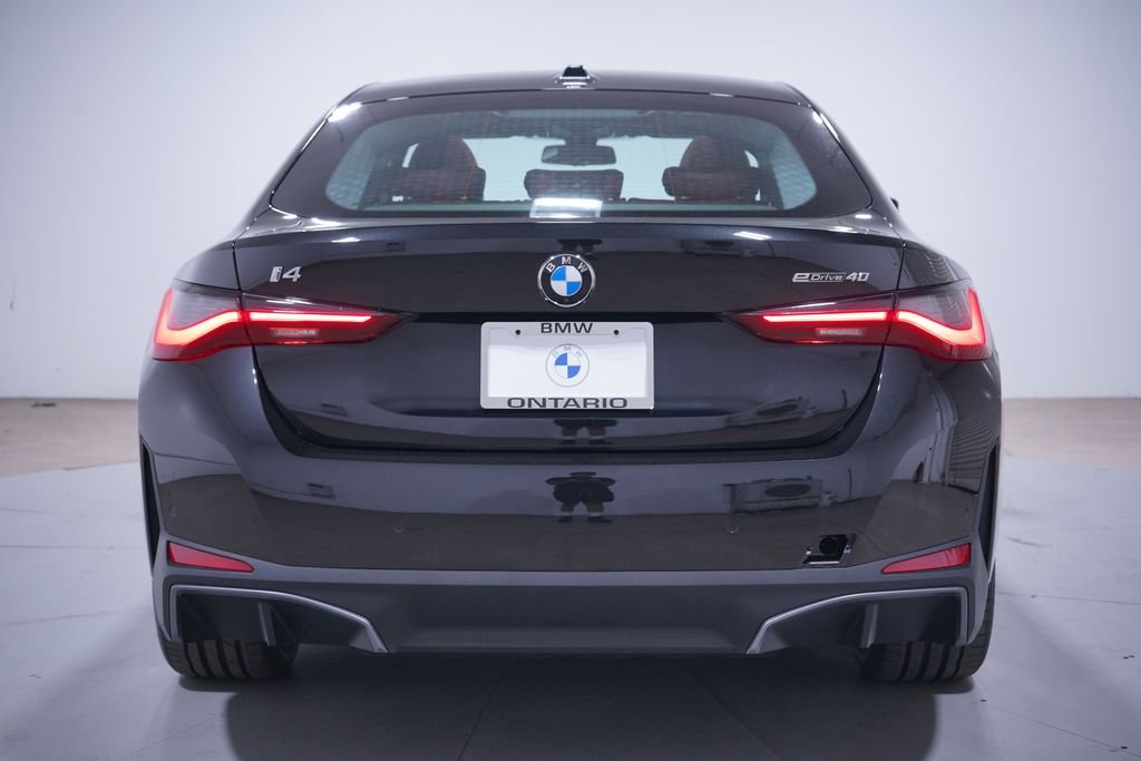 New 2026 Black Sapphire Metallic BMW eDrive40 image 5