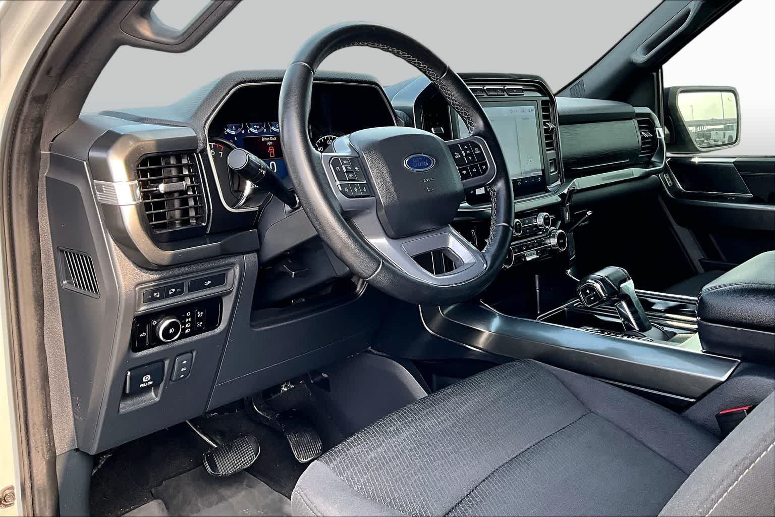 2023 Ford F-150 XLT - Photo 18