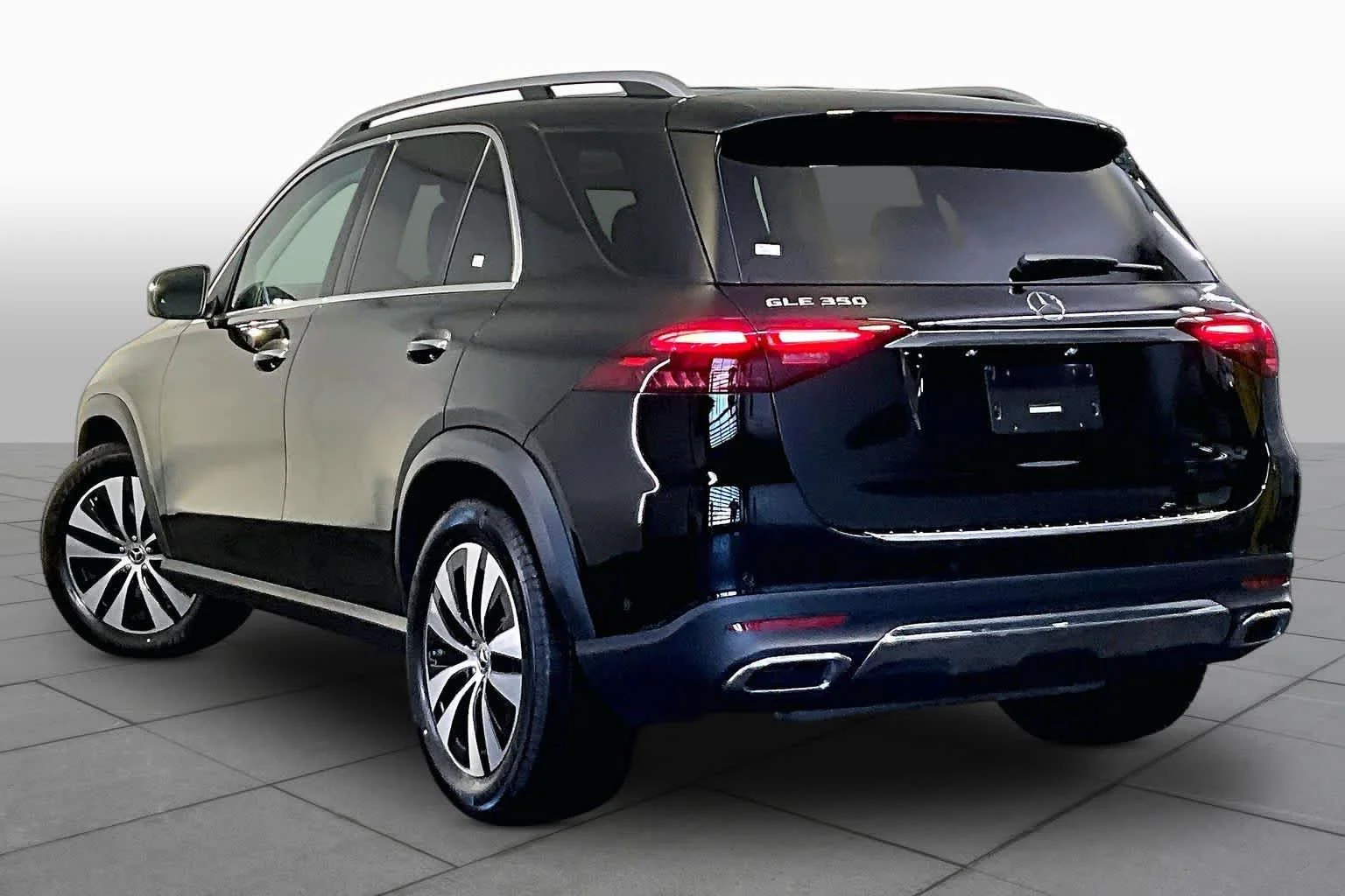 Certified Used 2026 Black Mercedes-Benz GLE 350 image 11