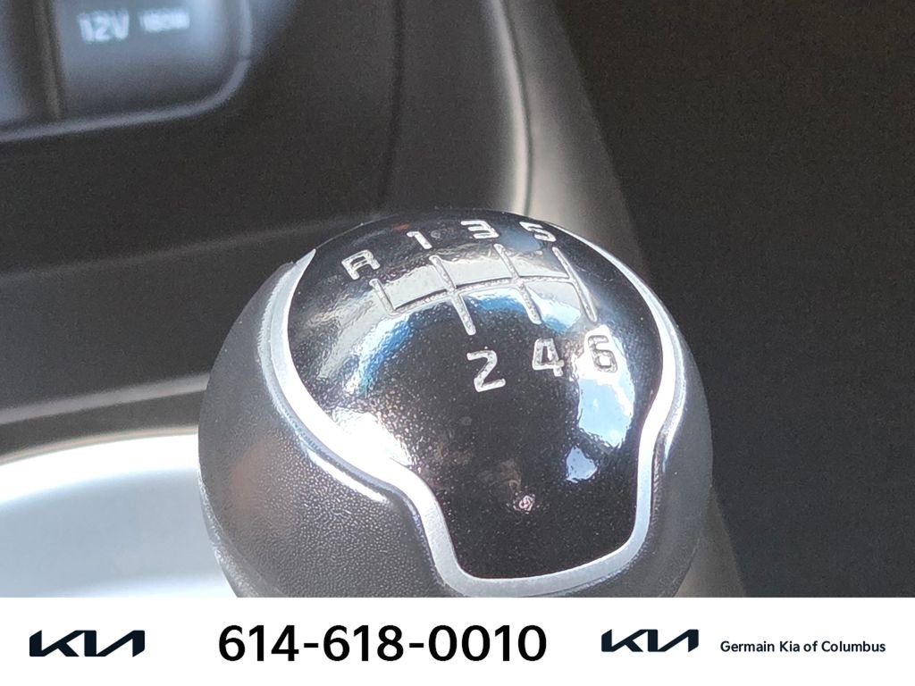 Used 2016 Green Kia Base image 28