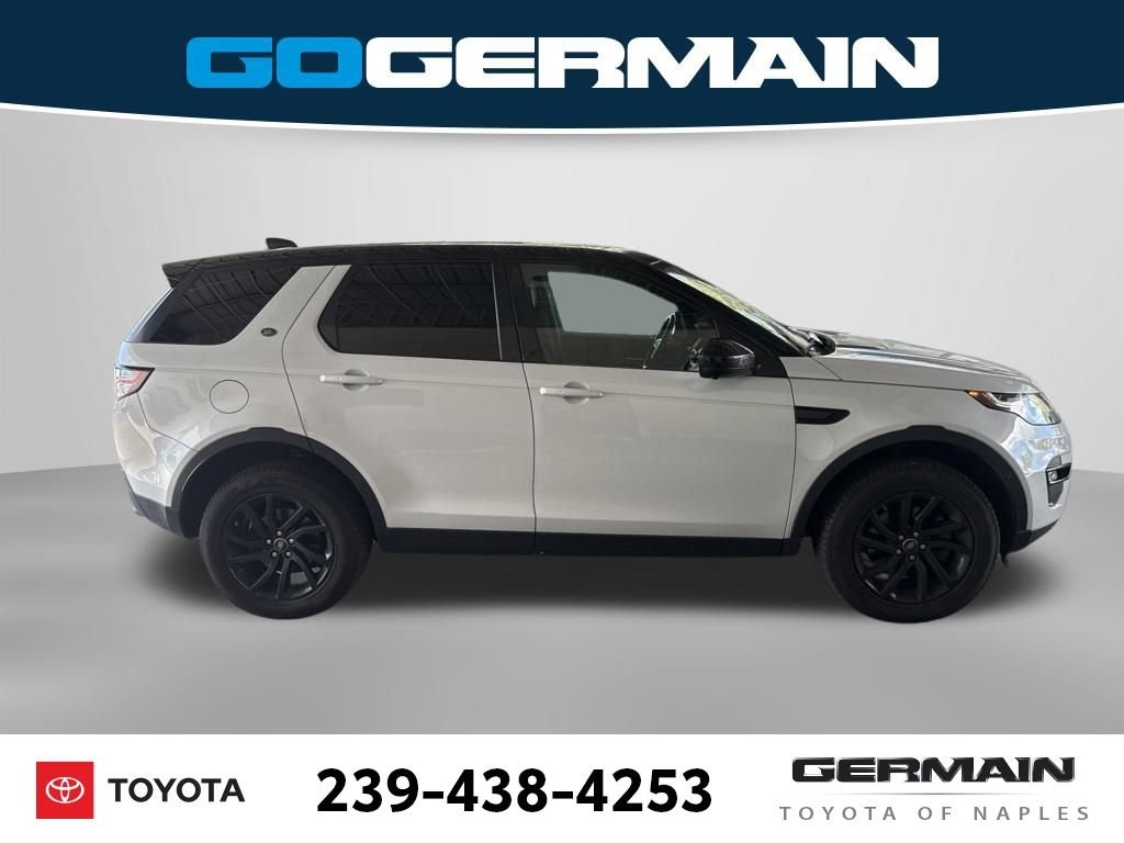 Used 2018 White Land Rover HSE image 9