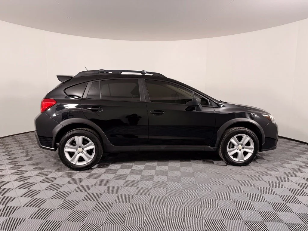 Used 2017 Black Subaru 2.0i image 7