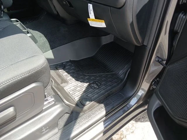 New 2026 Granite Crystal Metallic Clearcoat RAM Warlock image 26