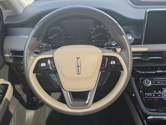 Certified Used 2022 Blue Metallic Lincoln Standard image 25