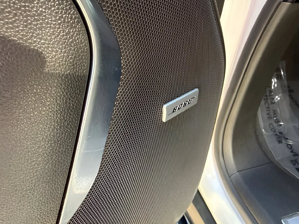 Used 2022 WHITE FROST TRICOAT GMC SLT image 31