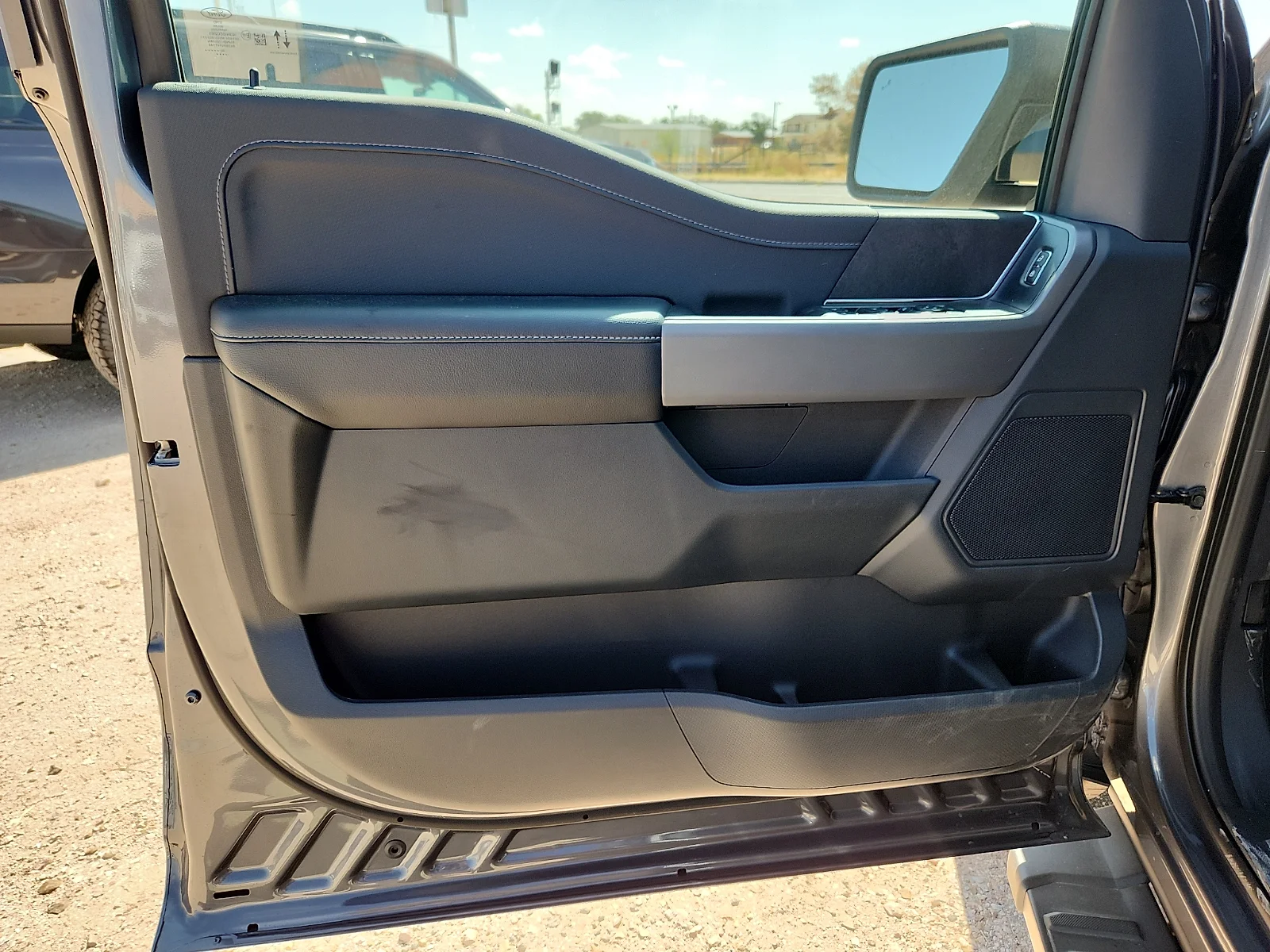 New 2026 Carbonized Gray Metallic Ford XLT image 14