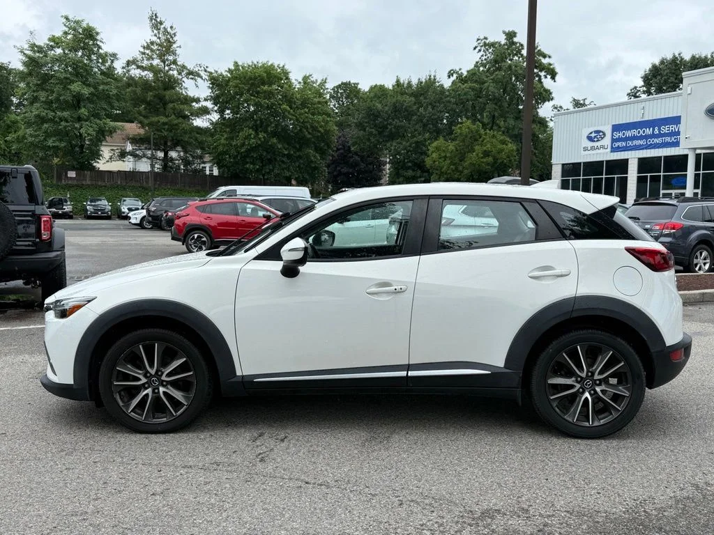 Used 2017 White Mazda Grand Touring image 5