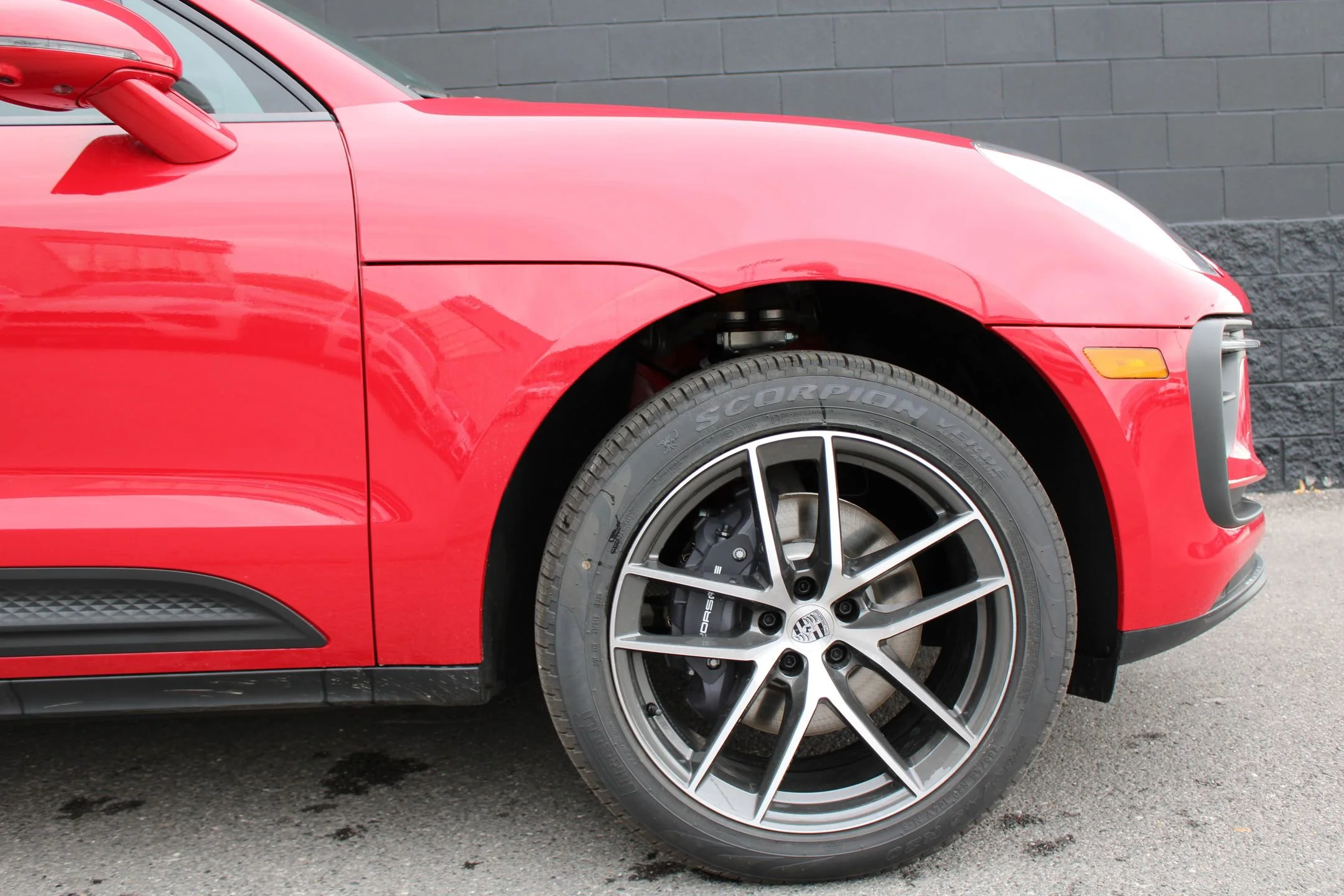 2026 Porsche Macan - Photo 11