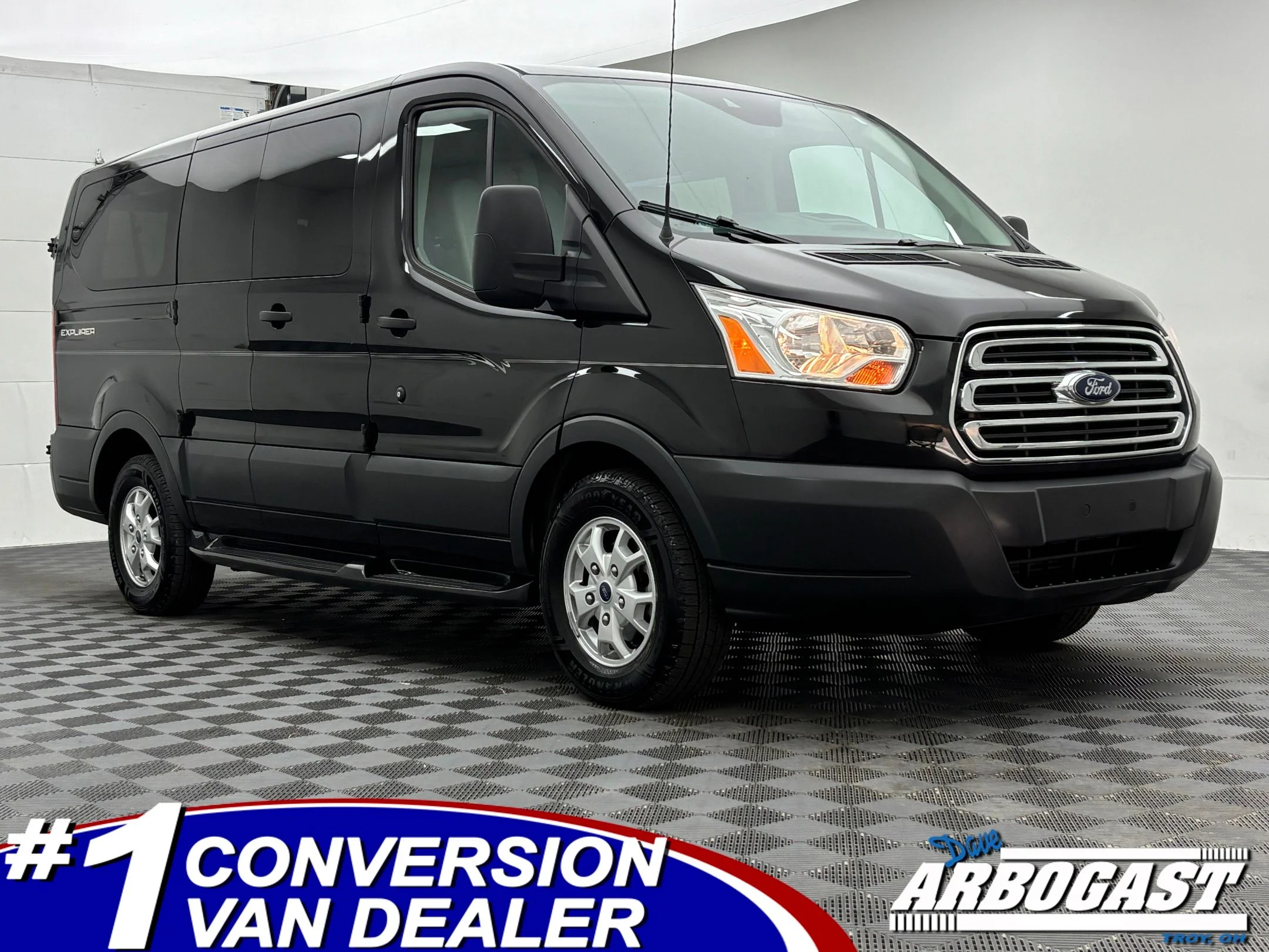 Used 2015 Tuxedo Black Metallic Ford Explorer Limited SE image 1