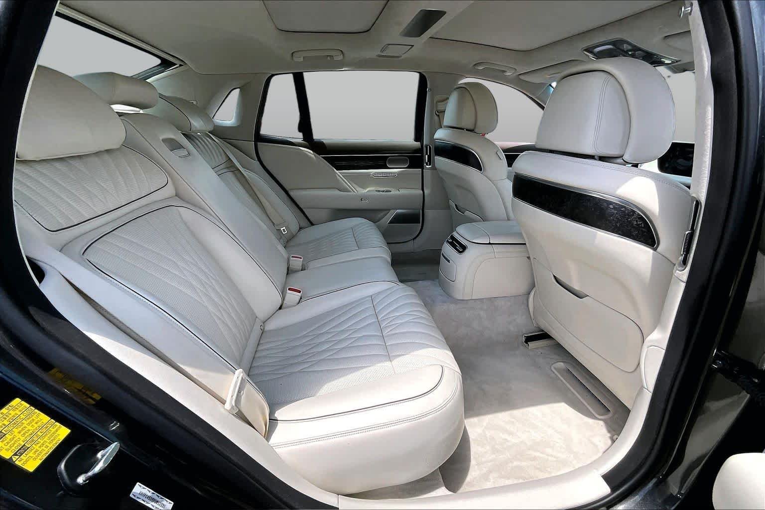 Used 2023 Makalu Gray Genesis e-SC image 21