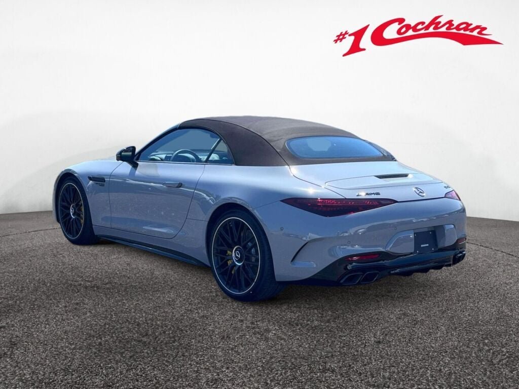 New 2026 MANUFAKTUR Alpine Grey Mercedes-Benz AMG® SL 55 image 9