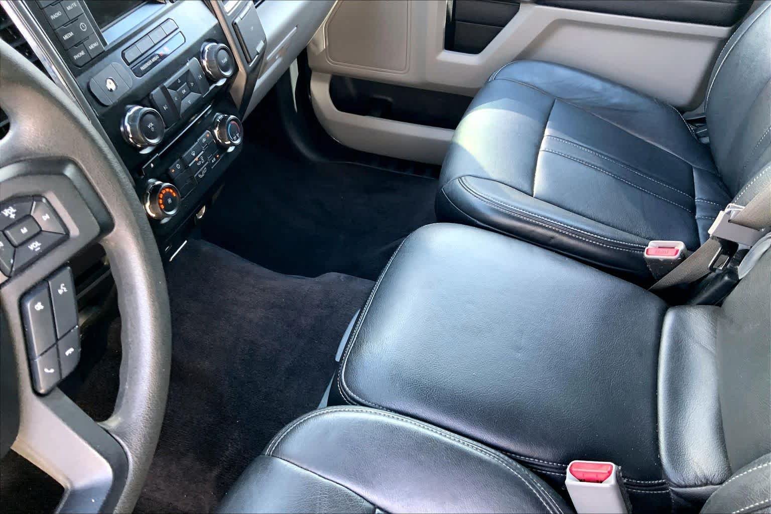 Used 2016 Ingot Silver Metallic Ford XLT image 16