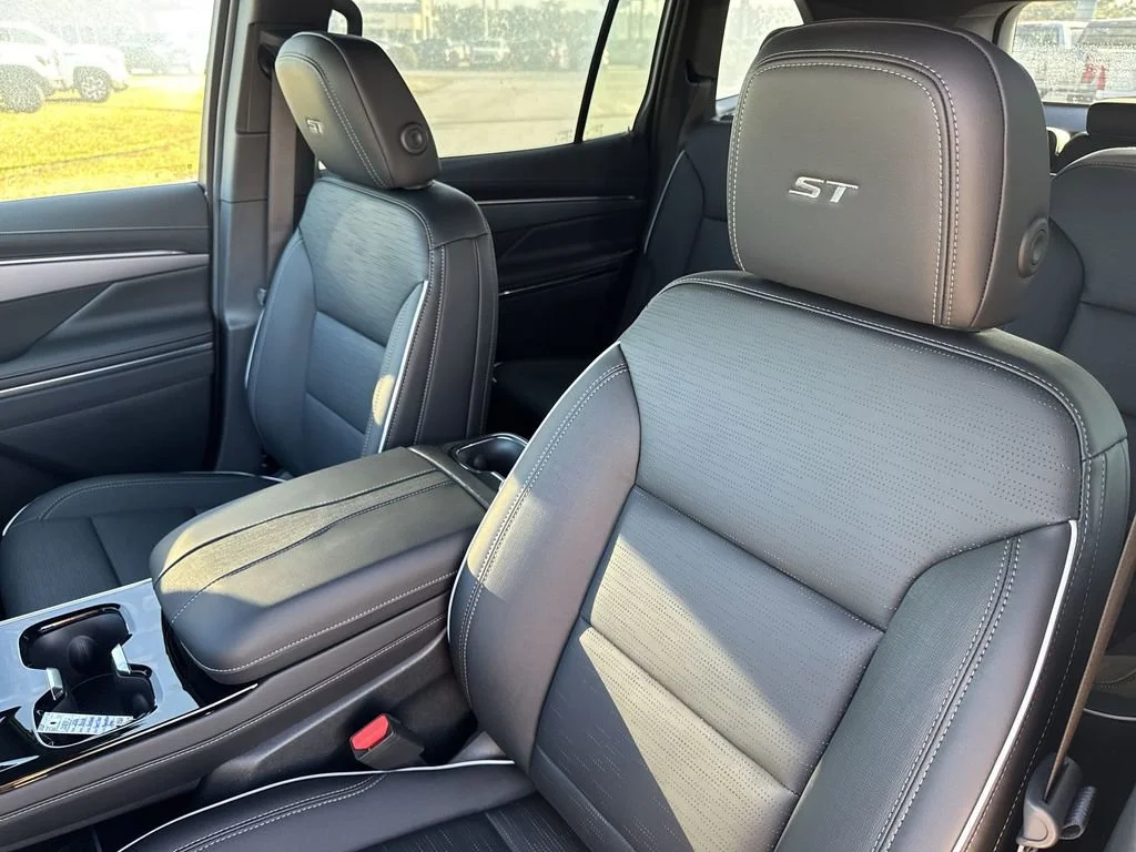 2026 Buick Enclave Sport Touring - Photo 26