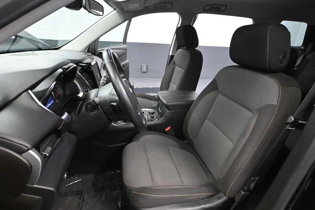 Used 2021 Black Chevrolet LT image 27