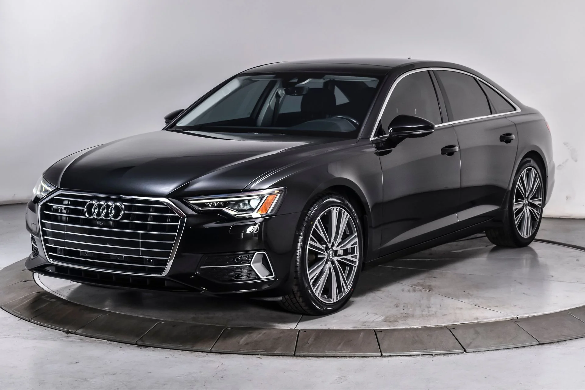 Used 2020 Gray Metallic Audi 2.0T Premium Plus image 2