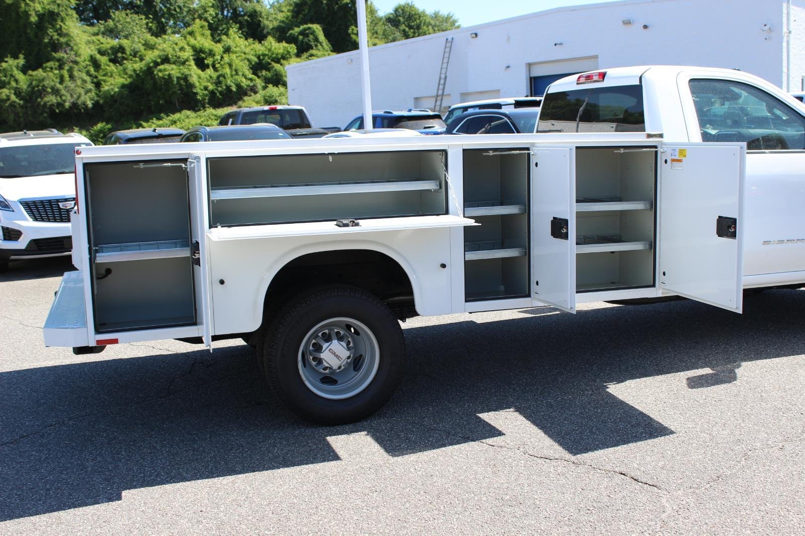 New 2026 Summit White GMC Pro image 8