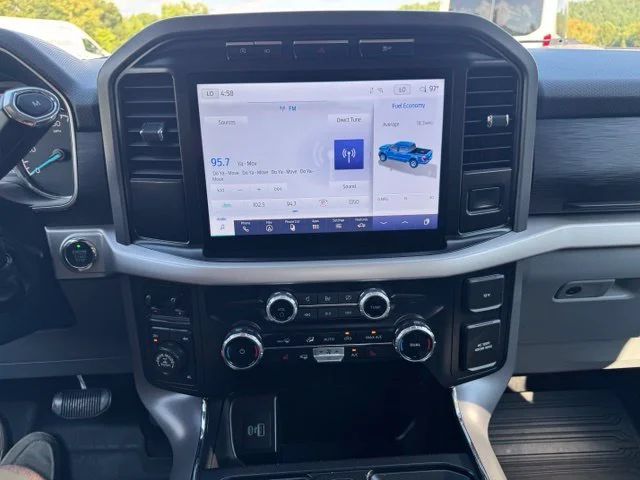 Used 2023 Silver Ford XLT image 27