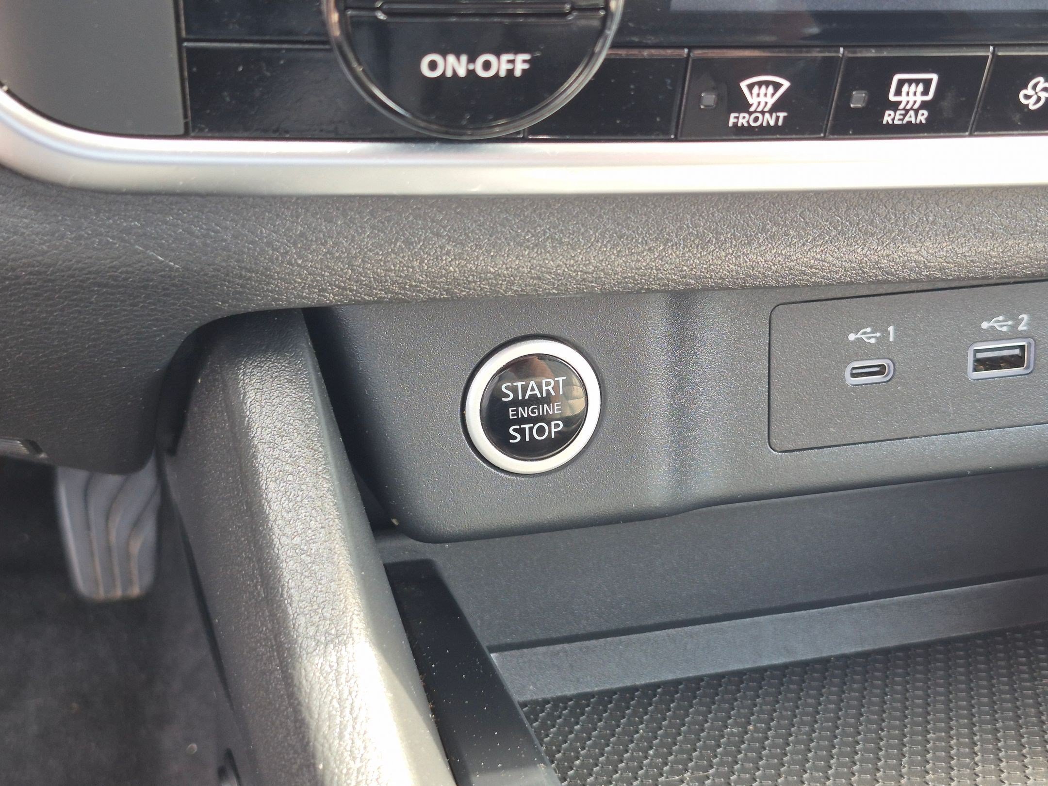Used 2023 Scarlet Ember Tintcoat Nissan SV image 20