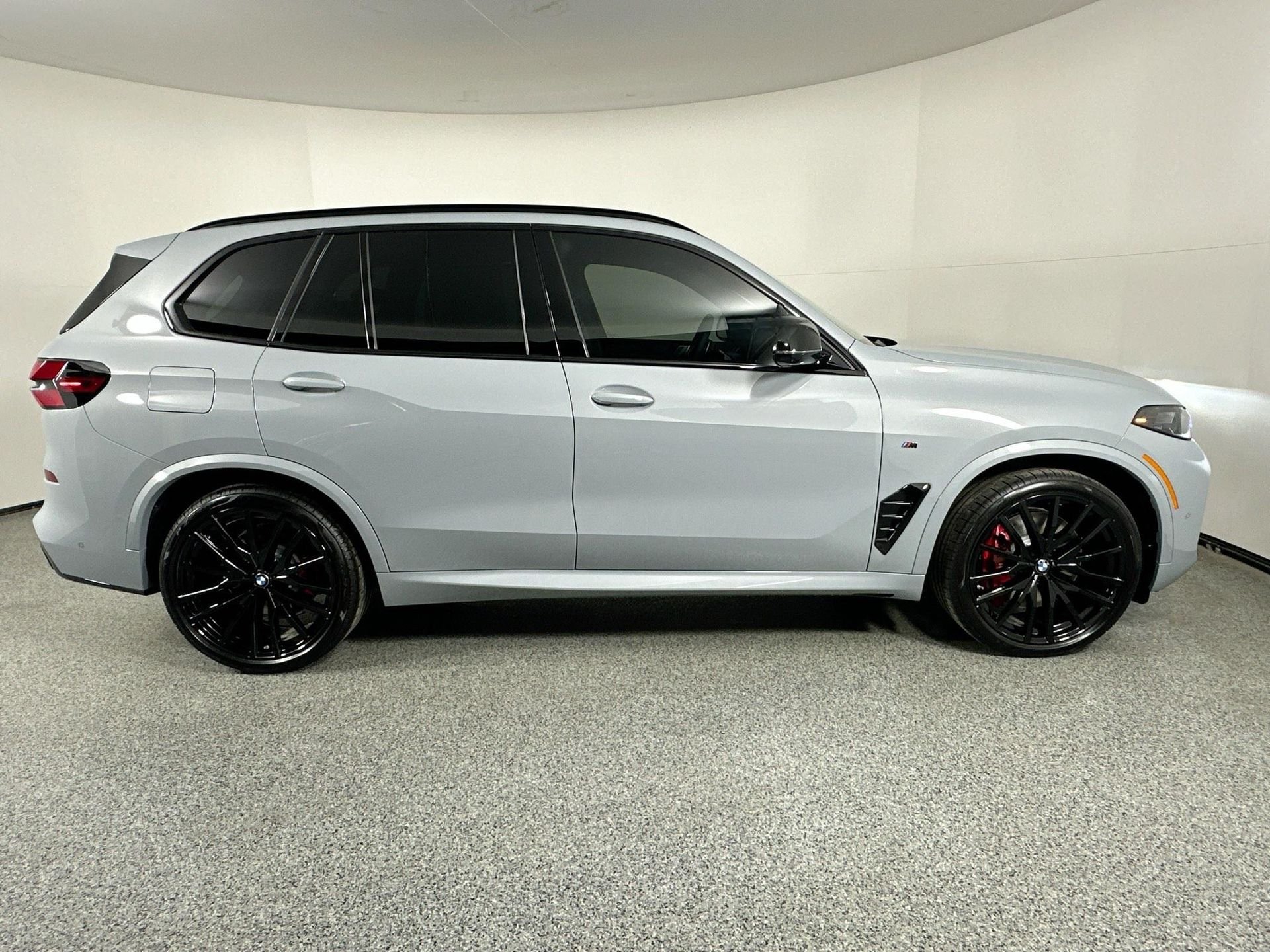 2026 Bmw X5 M60i photo 4