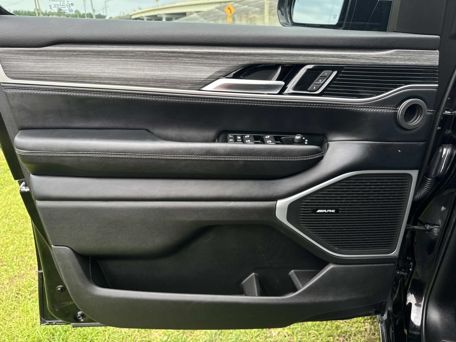 Used 2023 Black Jeep Series II image 19