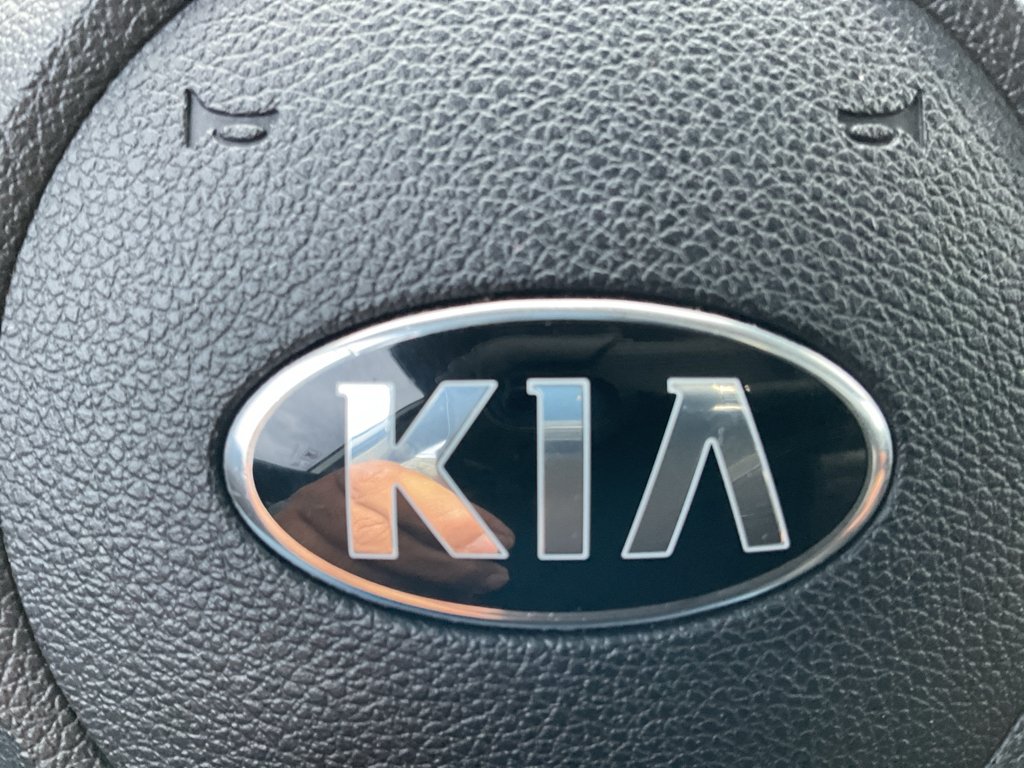 Used 2020 Snow White Pearl Kia LX image 22