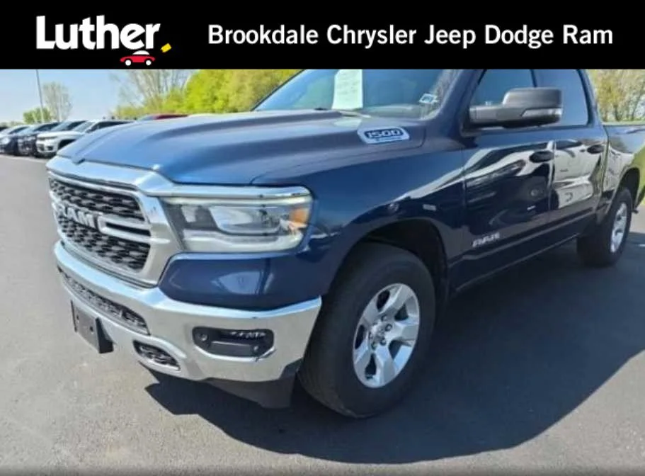 2023 RAM 1500 Big Horn/Lone Star 4x4 Crew Cab 5'7's photo