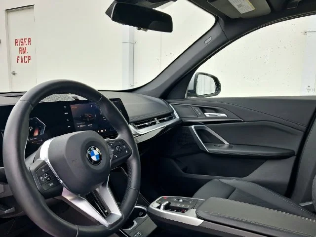 2024 BMW X1 28i - Photo 12