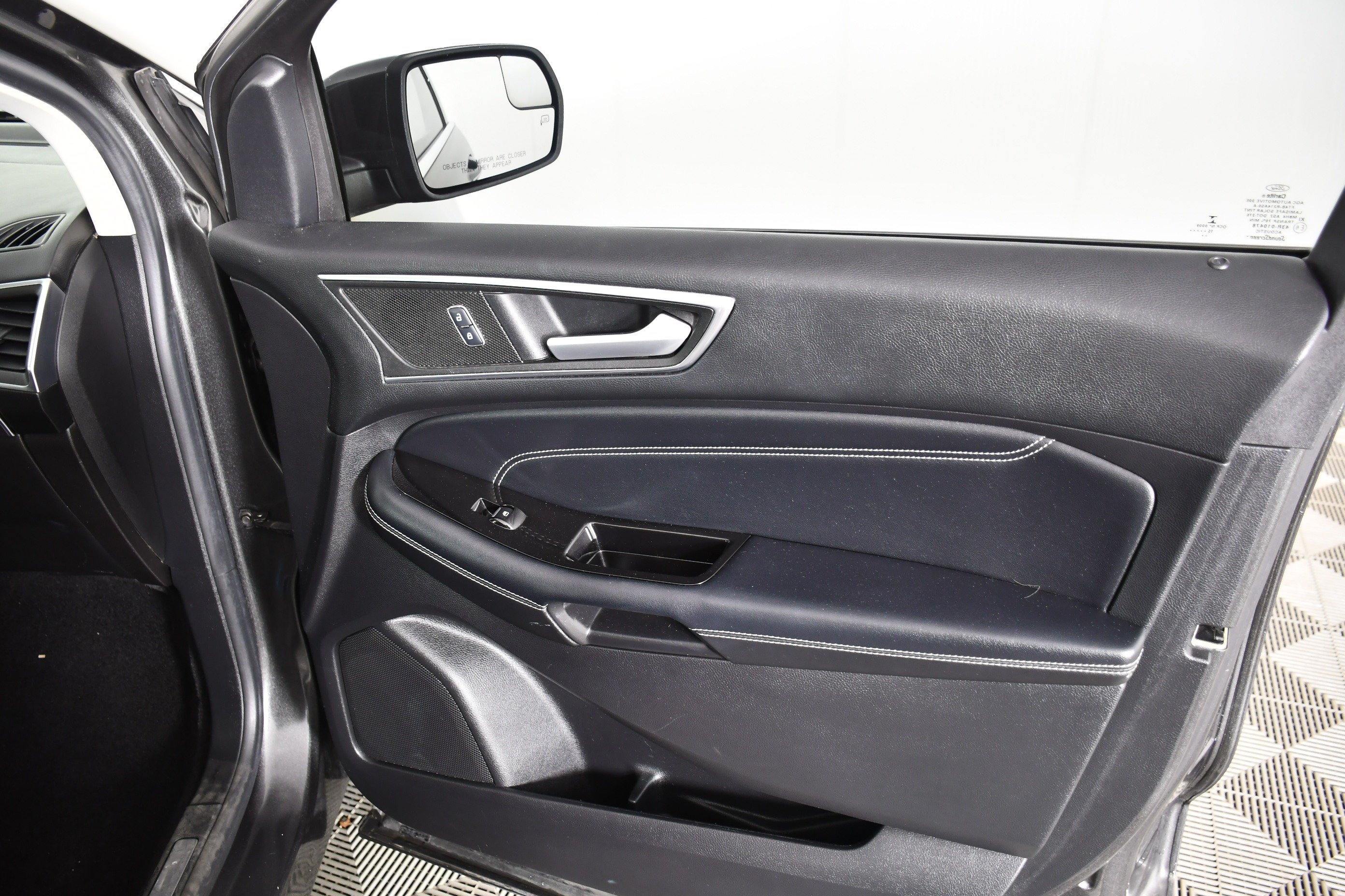 Used 2016 Magnetic Ford Titanium image 40
