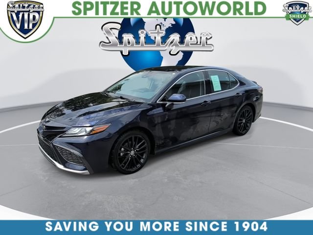 Used 2022  Toyota XSE image 4